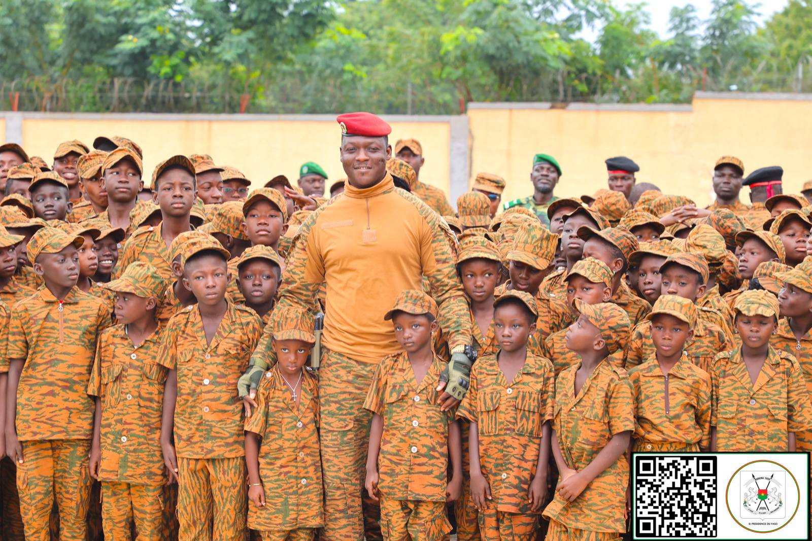 Camp Vacances Faso Mêbo : Ibrahim Traoré avec des jeunes