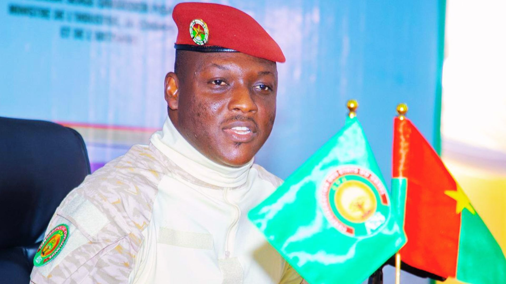 Le président Ibrahim Traoré prononce un discours à l’ouverture du 15ᵉ Forum national de la Recherche scientifique et des Innovations technologiques (FRSIT) à Ouagadougou, le 22 octobre 2025.