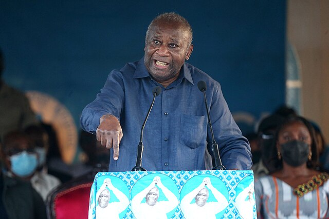 Laurent Gbagbo s’exprimant lors d’un meeting politique à Abidjan.