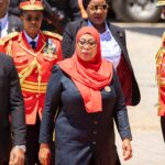 Samia Suluhu Hassan prête serment comme présidente de la Tanzanie, le 3 novembre 2025.
