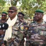 Sadio Camara supervise une répétition des FAMa à l’EMIA de Koulikoro.