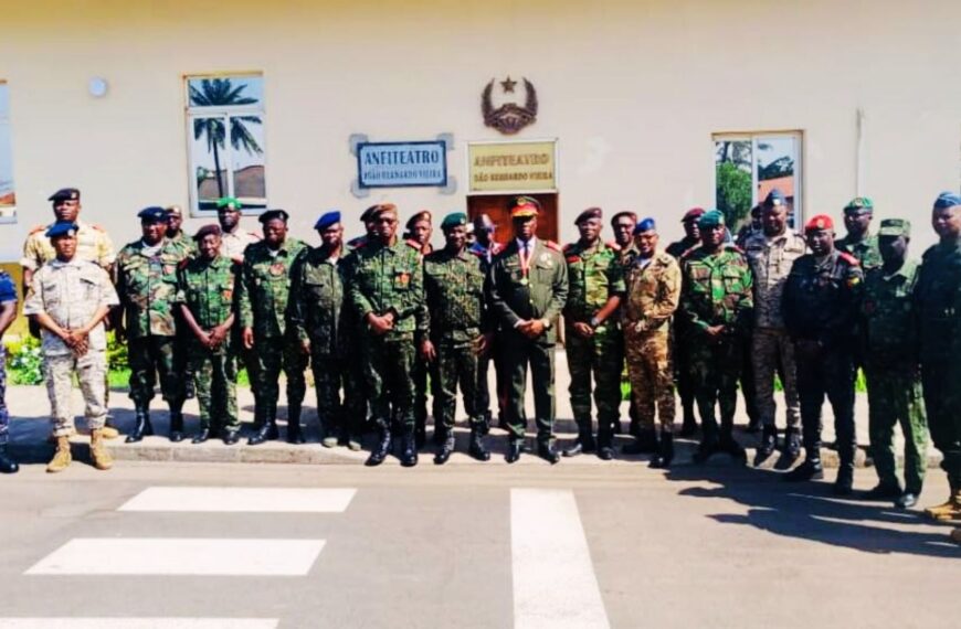 État-major général à Bissau, transition politique en Guinée-Bissau, avec Horta N’ta au pouvoir et Fernando Dias contestataire.