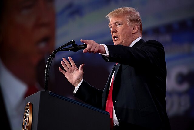 Donald Trump prononce un discours lors de la CPAC 2018 à National Harbor, États-Unis.