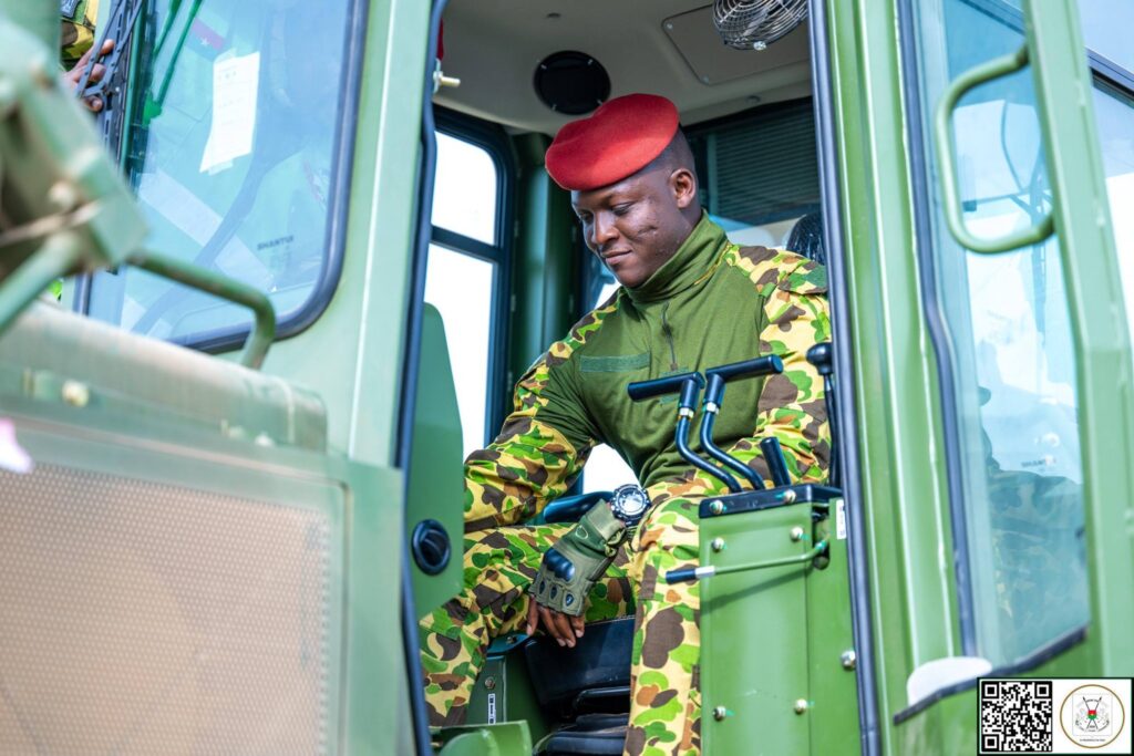 Lancement des travaux de l’autoroute Ouagadougou–Bobo-Dioulasso au Burkina Faso par le Président du Faso à Ouagadougou.