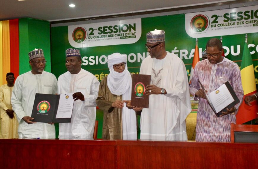 Signature officielle de l’accord portant création d’une télévision confédérale de l’AES lors du Conseil des ministres.