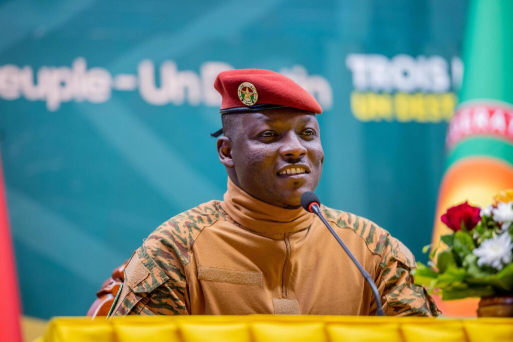 Cérémonie d’ouverture du 2e sommet des Chefs d’État de la Confédération des États du Sahel (AES) à Bamako, avec le Président du Faso en intervention officielle.