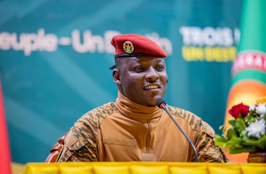 Cérémonie d’ouverture du 2e sommet des Chefs d’État de la Confédération des États du Sahel (AES) à Bamako, avec le Président du Faso en intervention officielle.