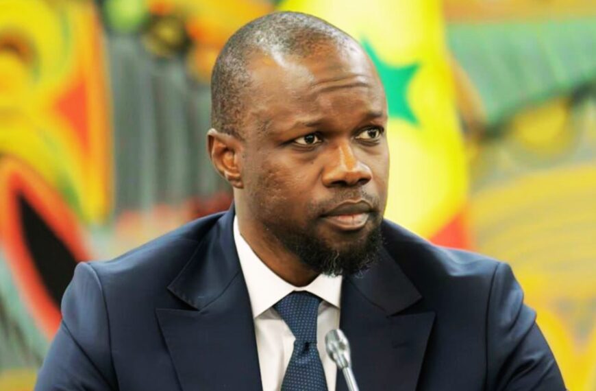 Le Premier ministre du Sénégal, Ousmane Sonko, lors d’une prise de parole officielle à Dakar.