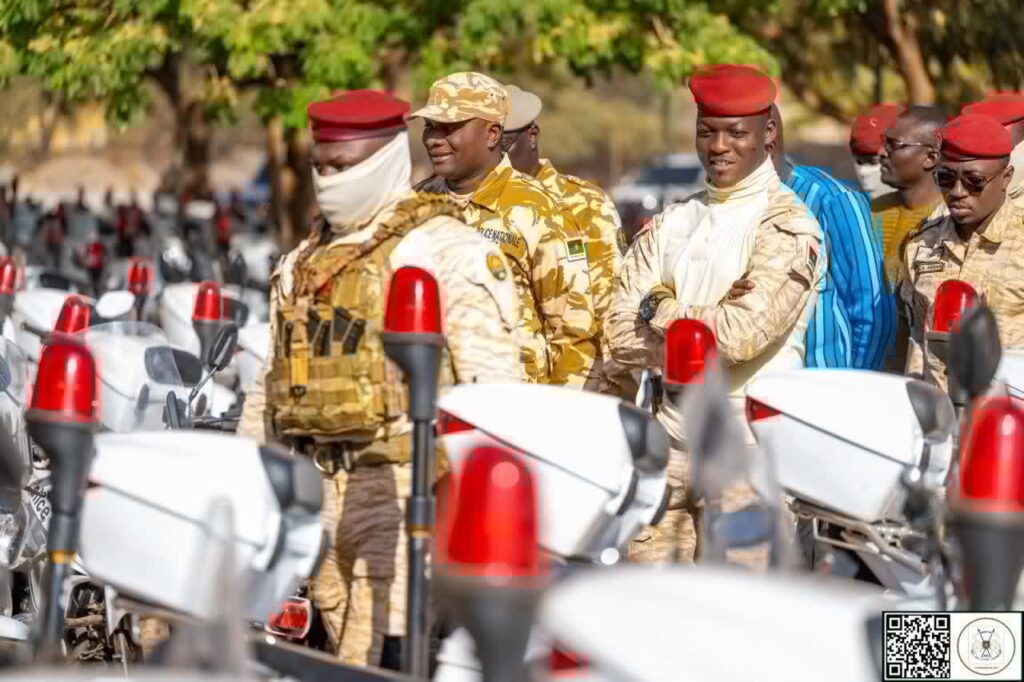 Remise officielle de motos à la Police nationale du Burkina Faso par le Président du Faso.