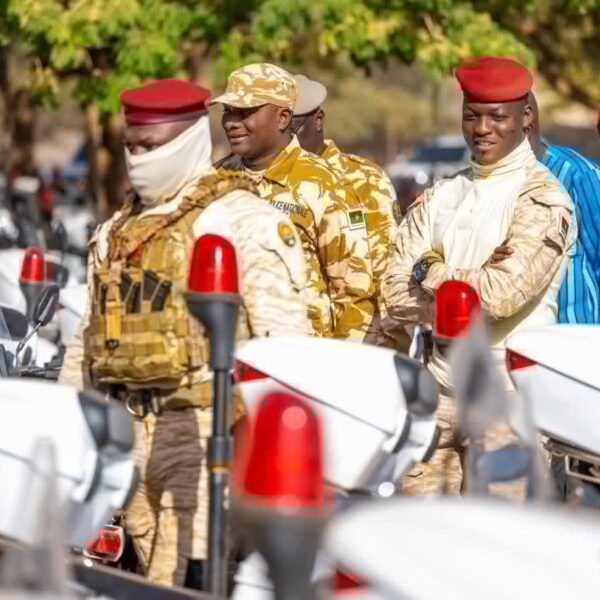 Remise officielle de motos à la Police nationale du Burkina Faso par le Président du Faso.
