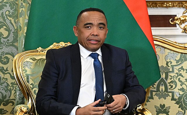 Vladimir Poutine et le président malgache Michaël Randrianirina lors de leur rencontre au Kremlin