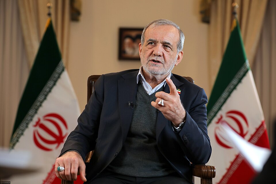 Massoud Pezeshkian, président iranien, sur fond de tensions autour du détroit d’Ormuz